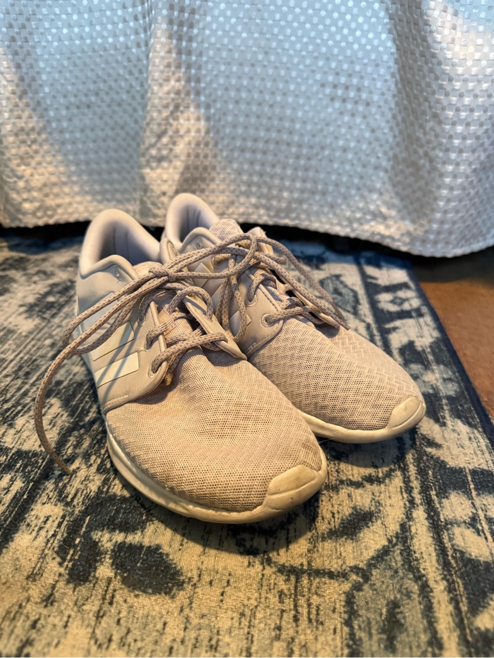 adidas Women's Beige/Tan Lightweight Sneakers